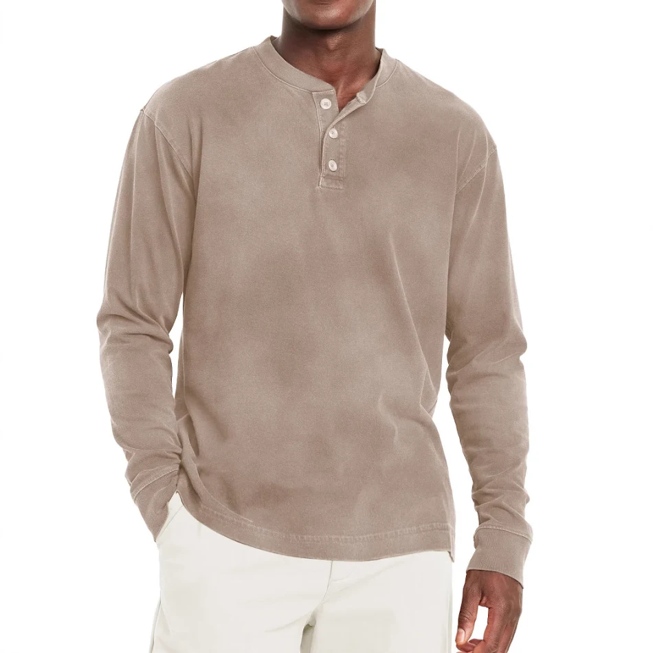 Camiseta Henley de impresión digital a dos colores para hombre, manga larga, 7 botones. Casual y cómoda para uso diario.