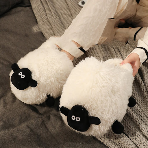 Title 3, Cute Lamb Cotton Slippers Female Winter Cozy an...