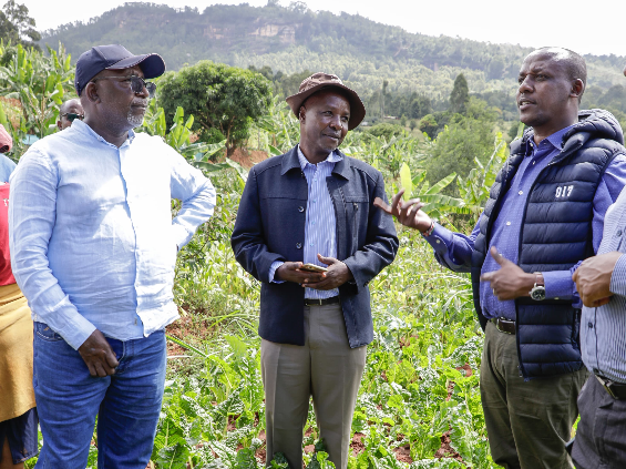 Agriculture CS Mithika Linturi and Makueni Governor Mutula Kilonzo Jnr in Makueni County where commissioning of the Utangwa Irrigation Scheme was done.