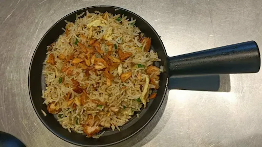 Non Veg Burnt Garlic Fried Rice