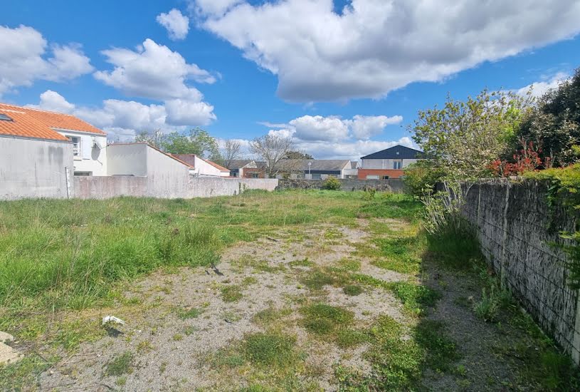  Vente Terrain à bâtir - 490m² à Saint-Gilles-Croix-de-Vie (85800) 