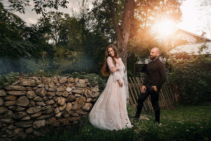 Fotógrafo de casamento Viorel Gingu (viorelgingu). Foto de 11 de janeiro