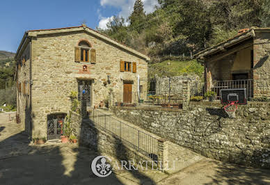 Farmhouse with garden and pool 2