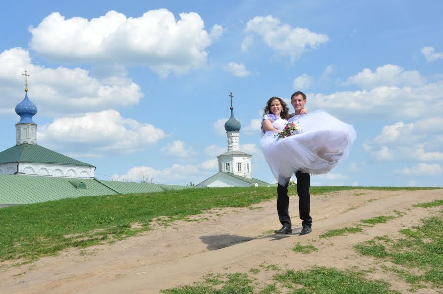 Свадебный фотограф Владимир Емельянов (komplexfoto). Фотография от 1 сентября 2015