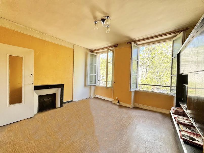 Vente appartement 3 pièces 45 m² à Paris 19ème (75019), 333 000 €