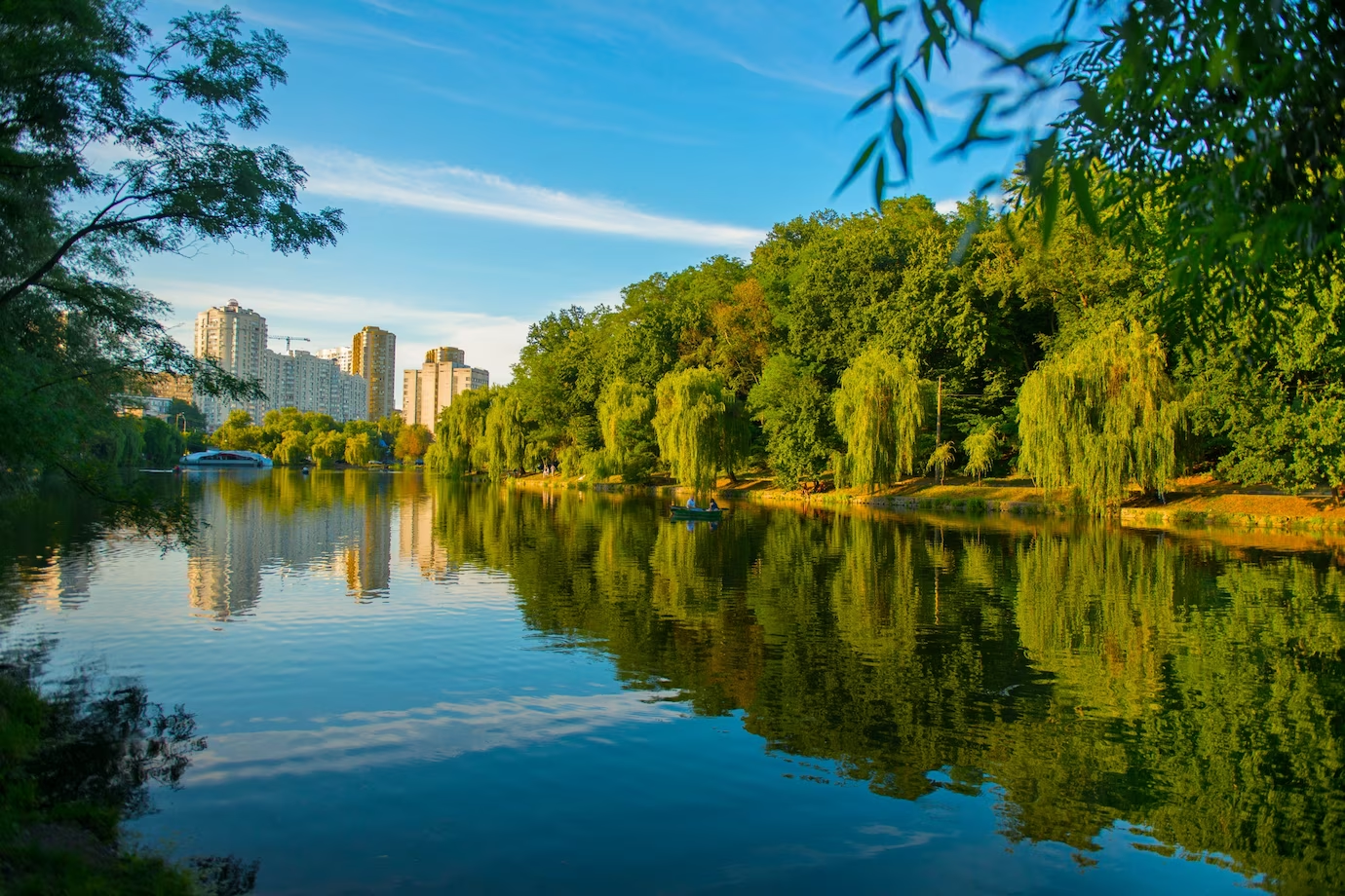 Obiective turistice lângă București, la Pantelimon - Parcul Pantelimon și Lacul Fundeni