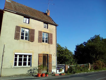 maison à La Clayette (71)