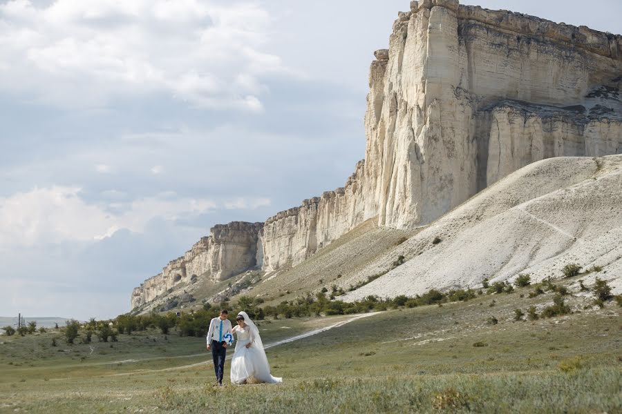 Fotografo di matrimoni Konstantin Anoshin (kotofotik). Foto del 4 agosto 2018