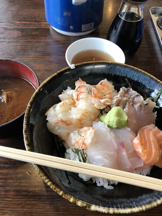 レヴォーグの光岡自動車・オロチ・海鮮丼に関するカスタム事例の投稿画像3枚目
