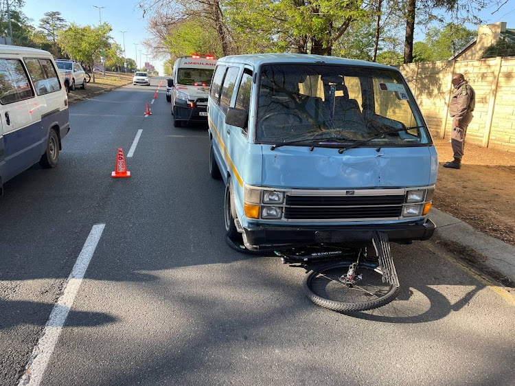 The state is planning to oppose bail for the taxi driver accused of knocking over two cyclists, crushing one of them and dragging him to his death.
