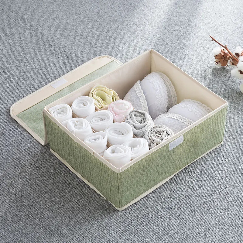 Ondergoed opbergdoos voor huishoudelijke sokken. Gemakkelijk sokken organiseren en opbergen. Houd orde in huis.