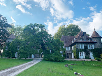 château à Les Avenières (38)