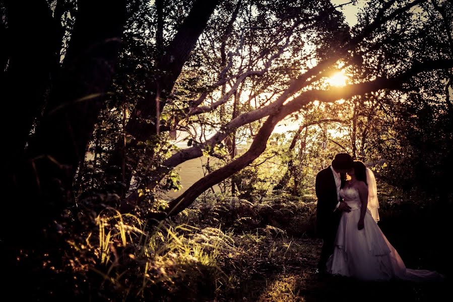 Wedding photographer Simon Ward (simonward). Photo of 11 February 2019