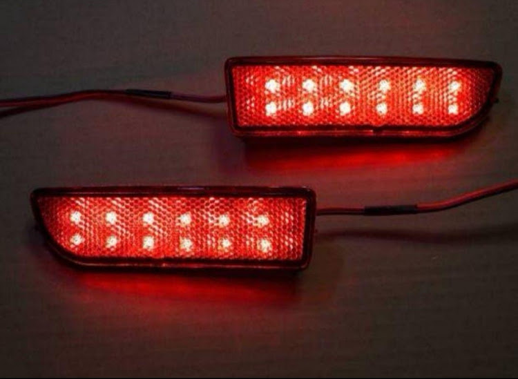 デリカD:5のハイマウントストップランプ ２４ＬＥＤ_ＳＭＤバージョン・ディア工房・ヤフオク・リフレクター防水追加品に関するカスタム事例の投稿画像1枚目