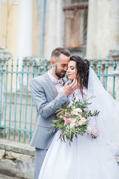 Fotografo di matrimoni Olesya Chernenkaya (olesyachern). Foto del 3 maggio 2017