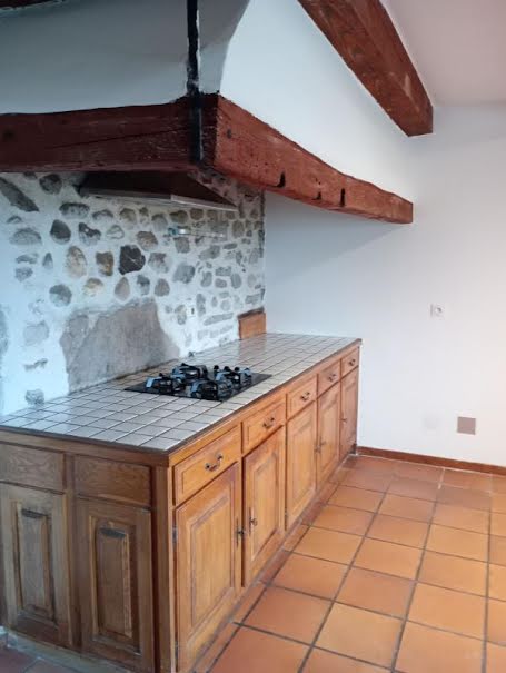 Location  appartement 4 pièces 114 m² à La Roche-sur-Foron (74800), 2 090 €