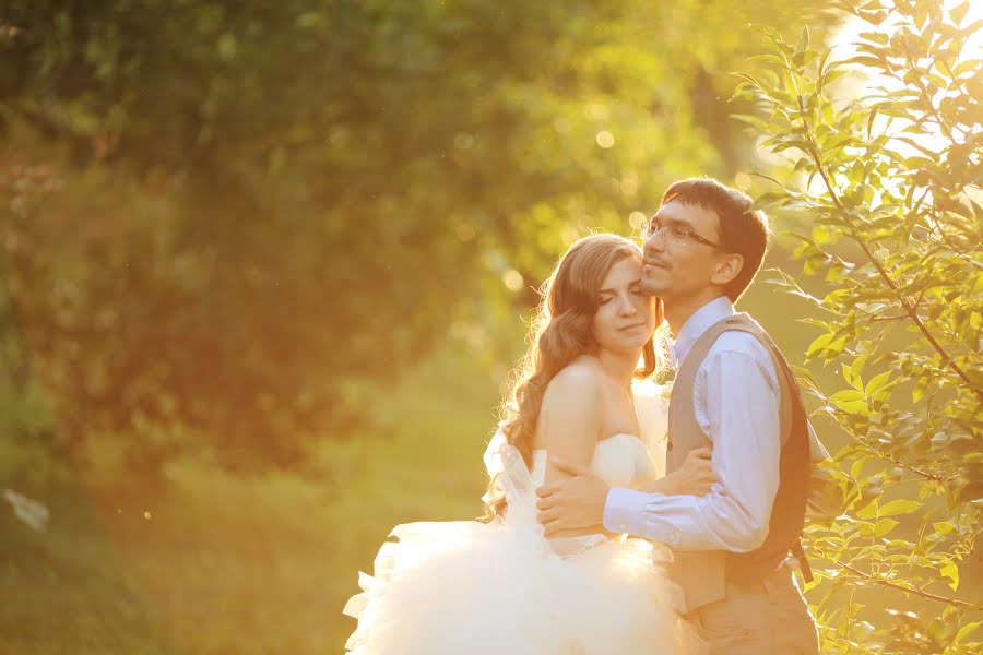 Fotografo di matrimoni Vitaliy Nikolaev (nikolaev). Foto del 2 aprile 2014