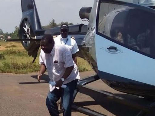 Musalia Mudavadi alights from the chopper in Mabanga, Bungoma. Photo/Courtesy