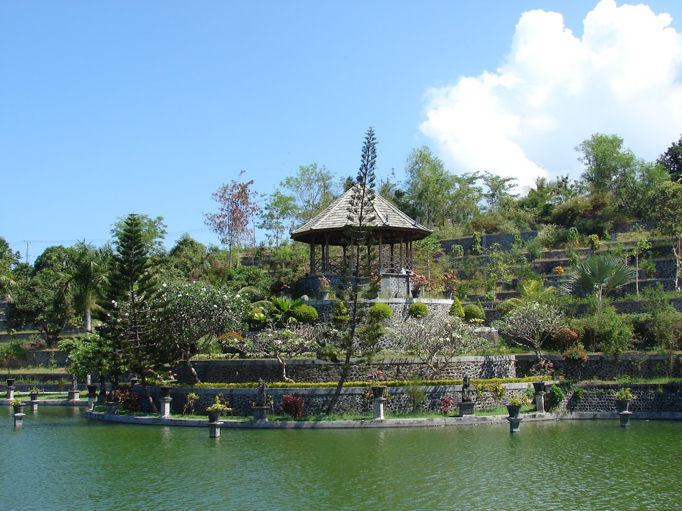 puri taman ujung