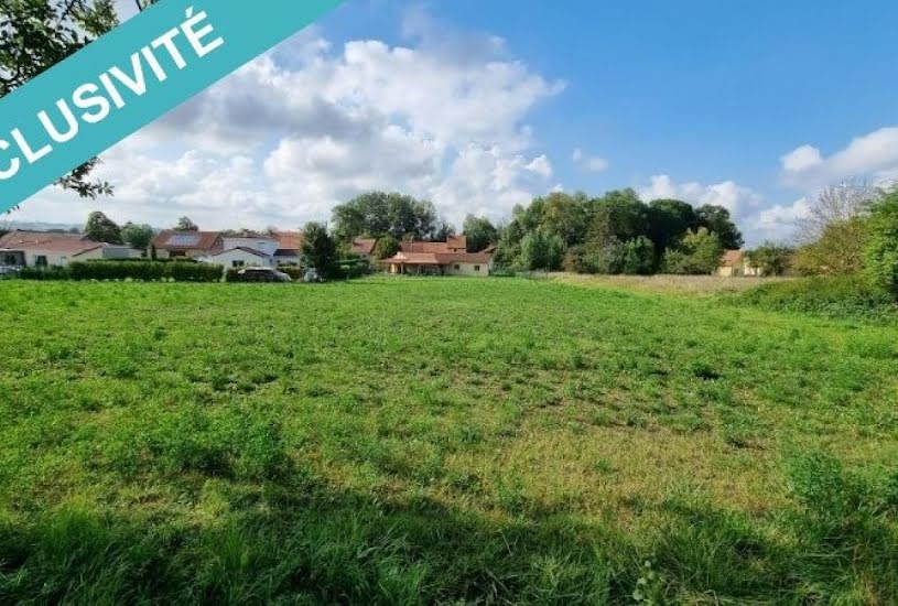  Vente Terrain à bâtir - 1 302m² à Saint-Genès-du-Retz (63260) 