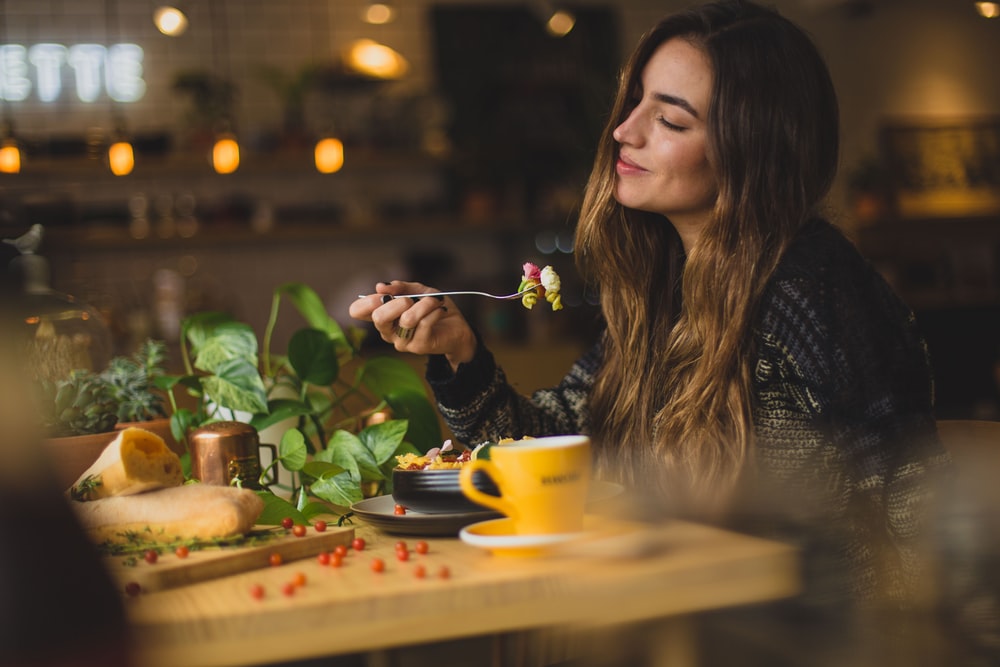 750+ Eating Pictures | Download Free Images on Unsplash