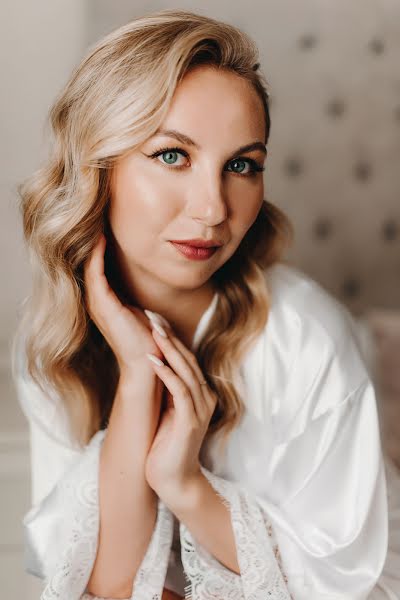 Jurufoto perkahwinan Elena Pyzhikova (ellenphoto). Foto pada 18 Julai 2022