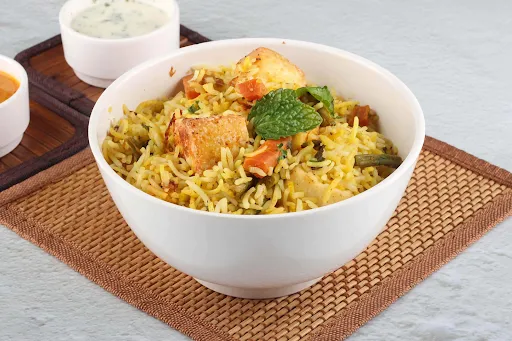 Veg Paneer Biryani