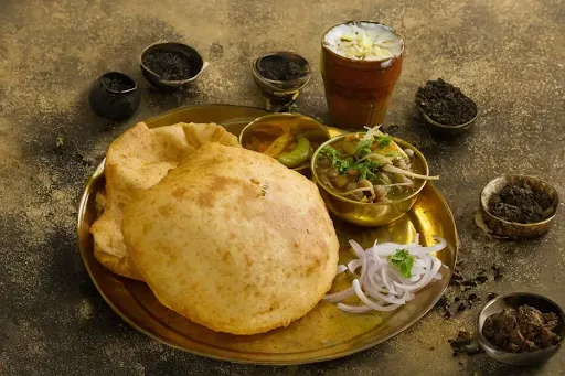 Stuffed Chole Bhature [2 Pcs] With Kullad Lassi