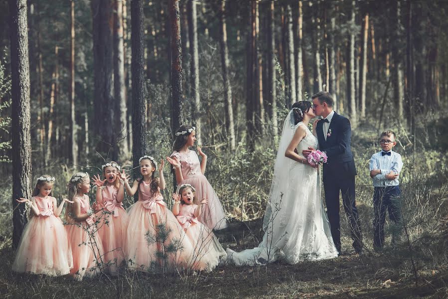 Fotógrafo de casamento Dmitriy Chikalin (dima32). Foto de 14 de junho 2017