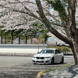 3シリーズ セダン 320i