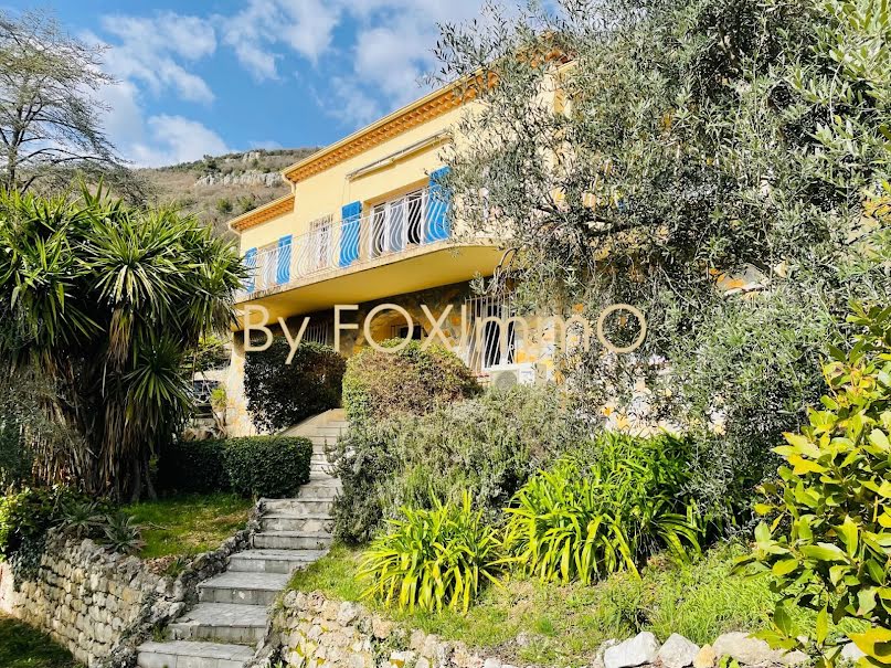 Vente villa 6 pièces 211 m² à Le Bar-sur-Loup (06620), 680 000 €