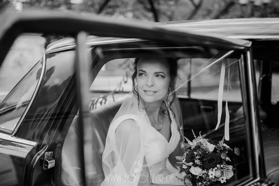 Fotógrafo de bodas Yuliya Suvorova (atelierfotofleur). Foto del 2 de enero 2019