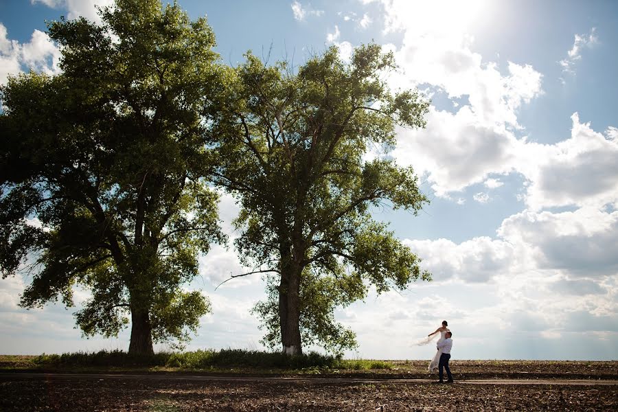 Fotógrafo de casamento Evgeniy Flur (fluoriscent). Foto de 7 de agosto 2017