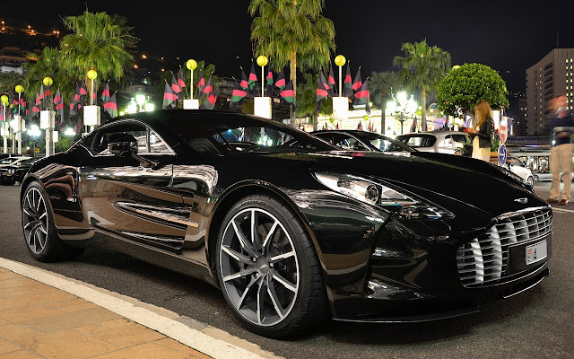 Aston Martin One-77 Tab