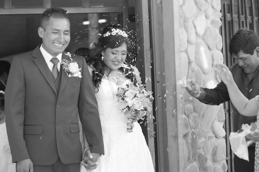 Fotógrafo de casamento Ronal Villanueva (ronalvilla). Foto de 14 de fevereiro 2019