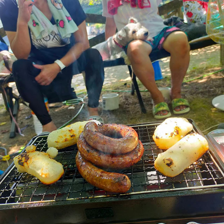 ハイエースバンの謝謝会・女子部・釣り・キャンプ・とーちゃん寝不足に関するカスタム事例の投稿画像19枚目