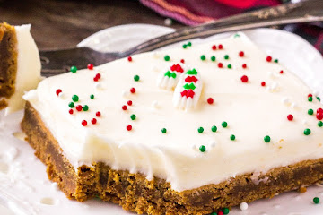 Spiced Gingerbread Cookie Bars