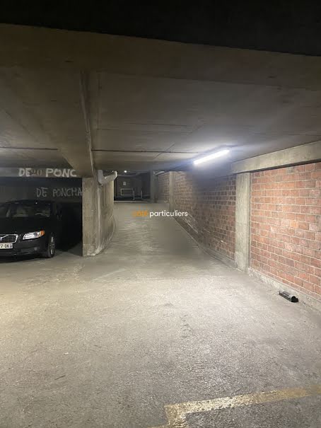 Location  parking  12 m² à Paris 8ème (75008), 260 €