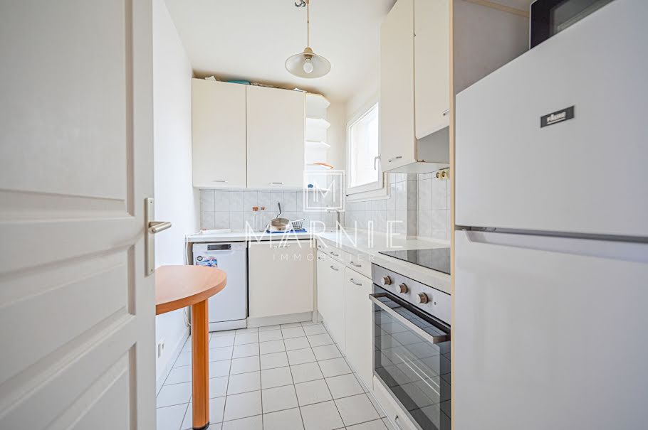 Location  appartement 2 pièces 57 m² à Paris 11ème (75011), 1 860 €