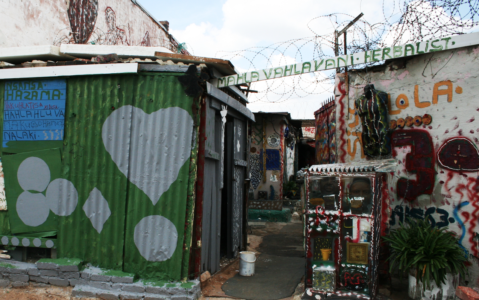 A picture containing text, outdoor

Description automatically generated