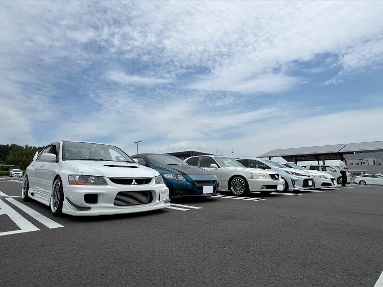 ランサーエボリューションのウクライナに平和を！・一日も早い復旧を・低そうで低くない少し低いクルマ・LMT群馬に関するカスタム事例の投稿画像3枚目