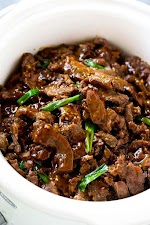 Slow Cooker Mongolian Beef was pinched from <a href="https://www.dinneratthezoo.com/slow-cooker-mongolian-beef/" target="_blank" rel="noopener">www.dinneratthezoo.com.</a>