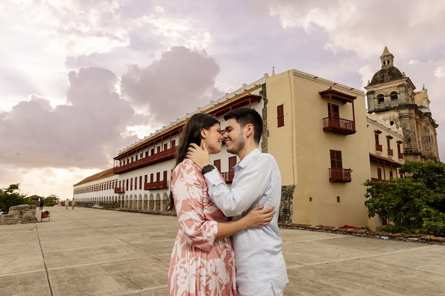 Huwelijksfotograaf Carlos Roa (carlyroaph). Foto van 12 juli 2023