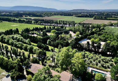 Maison avec piscine et terrasse 1