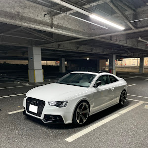 RS5 クーペ B8