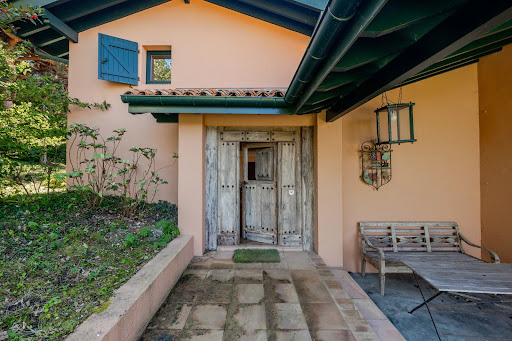 House with terrace 2