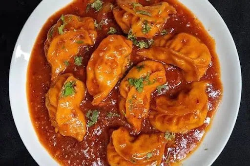 Paneer Spicy Gravy Momos [10 Pieces]