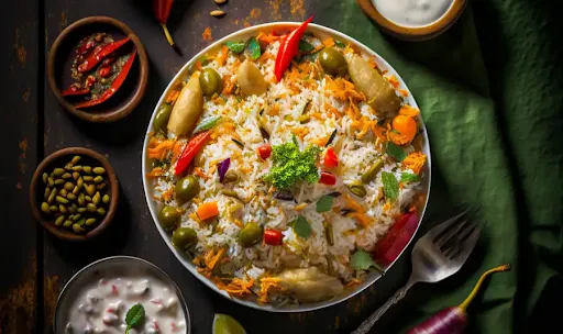 Special Veg Pulao With Raita