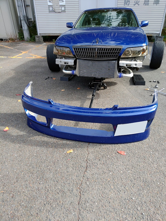 ローレルのc35 ローレル・DIY・車高調整に関するカスタム事例の投稿画像1枚目