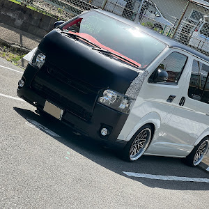 ハイエースバン TRH200V